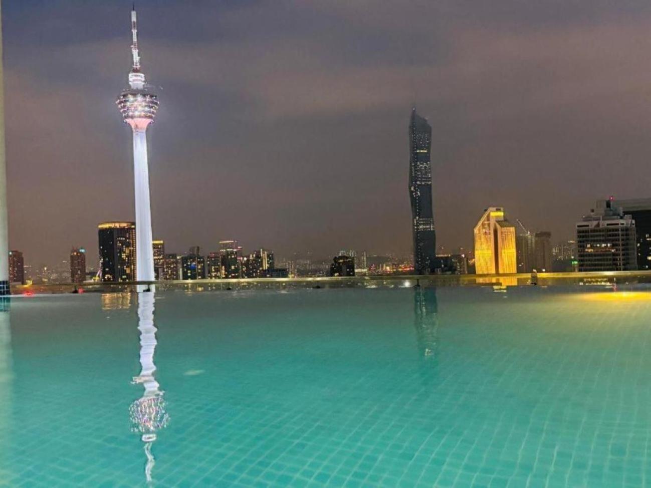 The Luxe Colony Klcc By Sky Pool Apartment Kuala Lumpur Exterior foto