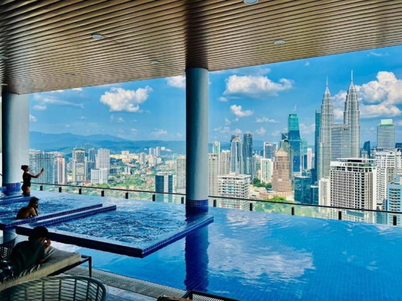 The Luxe Colony Klcc By Sky Pool Apartment Kuala Lumpur Exterior foto