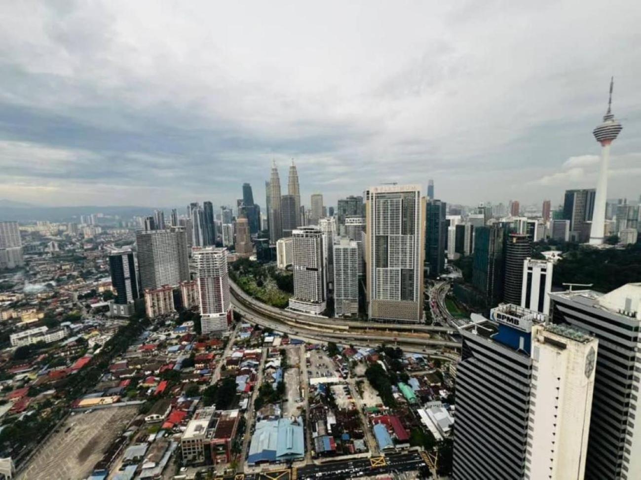 The Luxe Colony Klcc By Sky Pool Apartment Kuala Lumpur Exterior foto