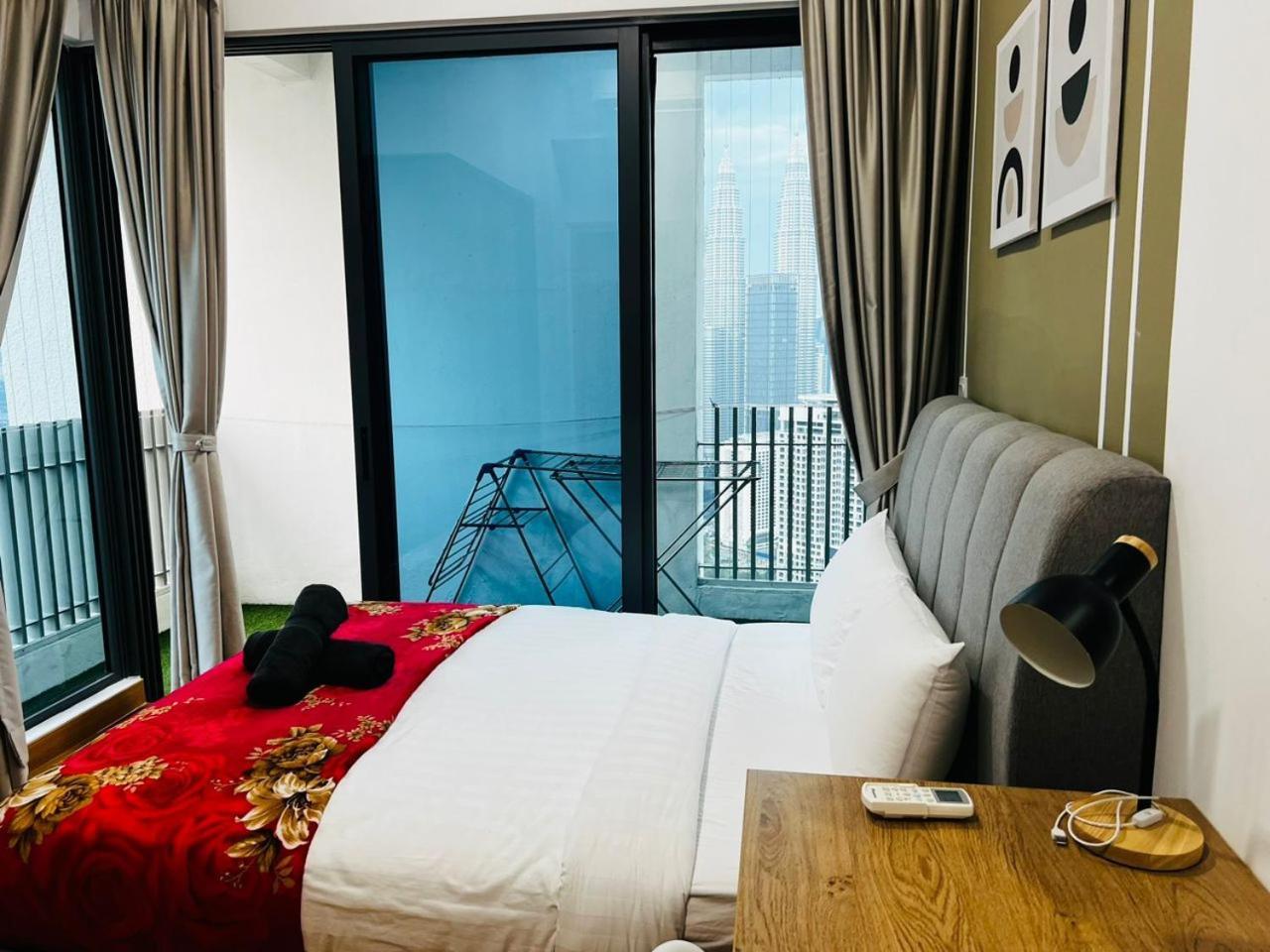 The Luxe Colony Klcc By Sky Pool Apartment Kuala Lumpur Exterior foto
