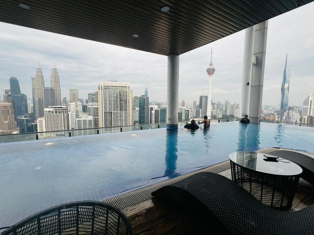 The Luxe Colony Klcc By Sky Pool Apartment Kuala Lumpur Exterior foto