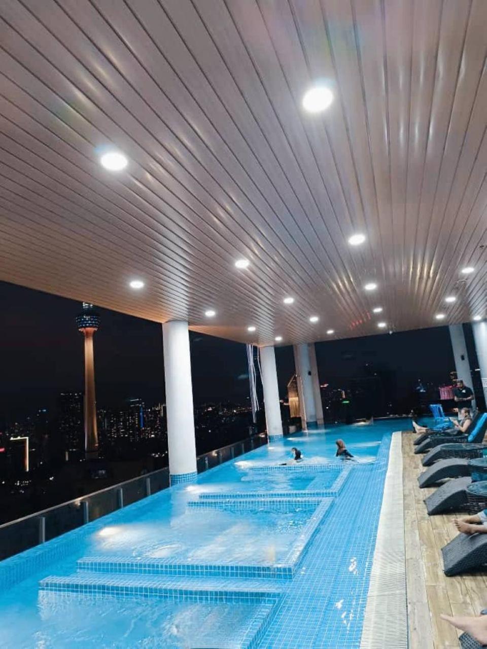 The Luxe Colony Klcc By Sky Pool Apartment Kuala Lumpur Exterior foto