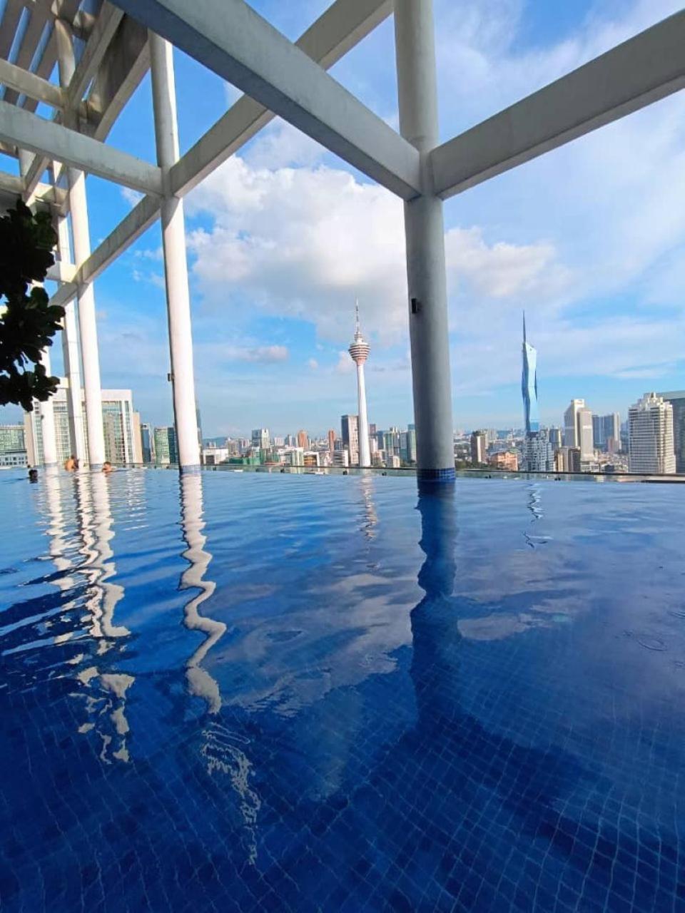 The Luxe Colony Klcc By Sky Pool Apartment Kuala Lumpur Exterior foto