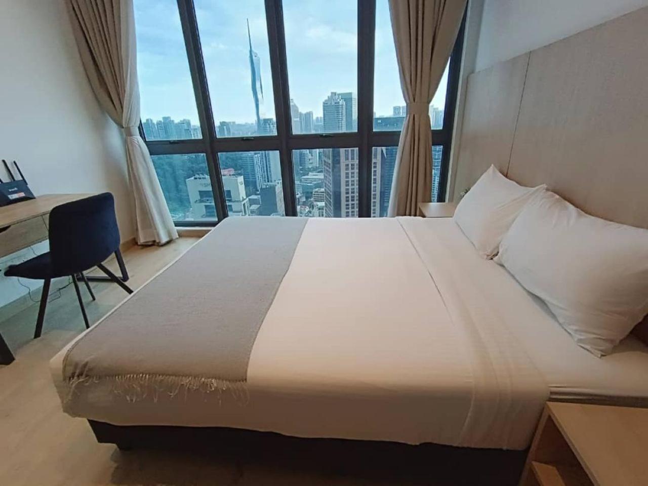 The Luxe Colony Klcc By Sky Pool Apartment Kuala Lumpur Exterior foto