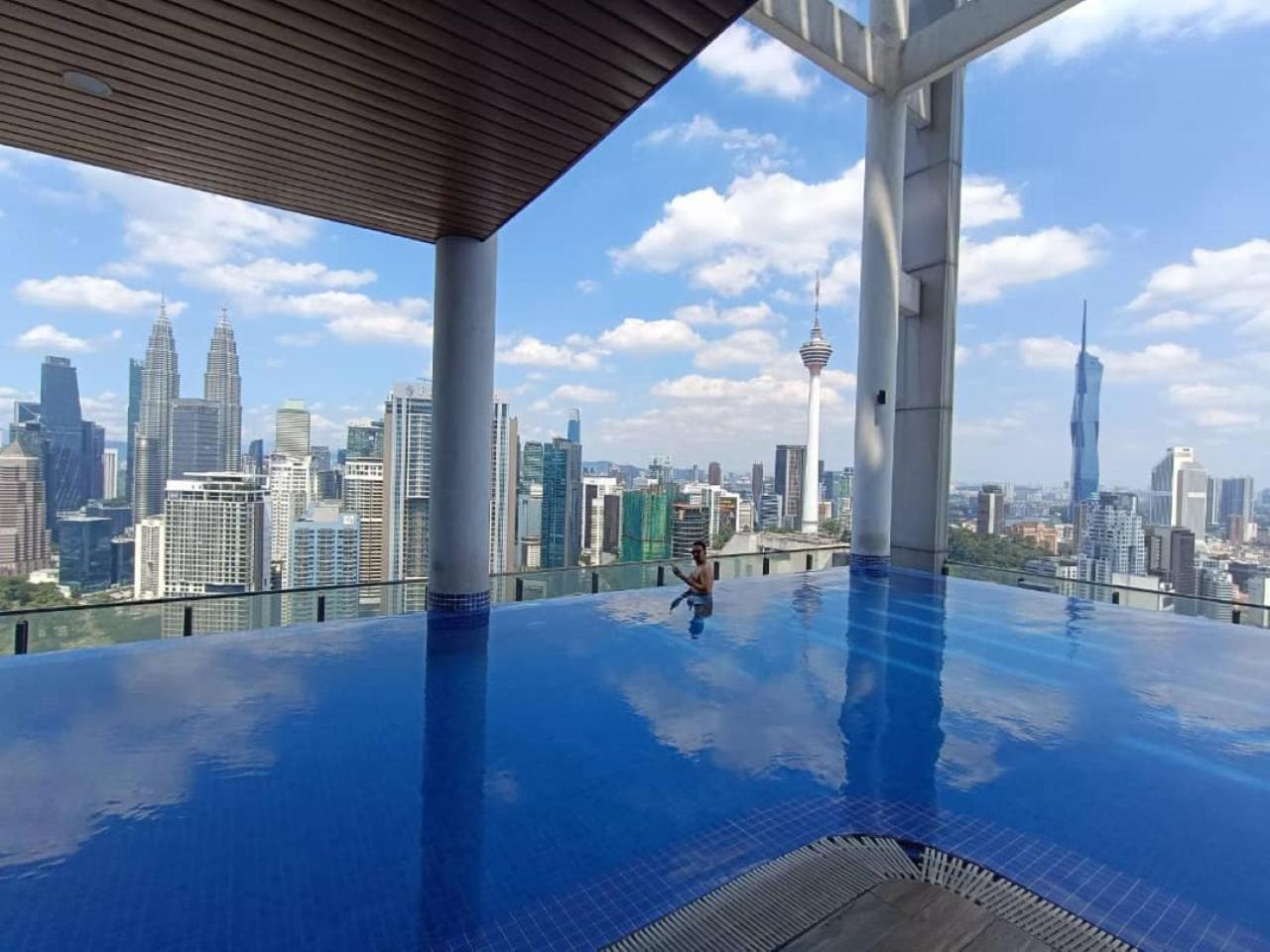 The Luxe Colony Klcc By Sky Pool Apartment Kuala Lumpur Exterior foto