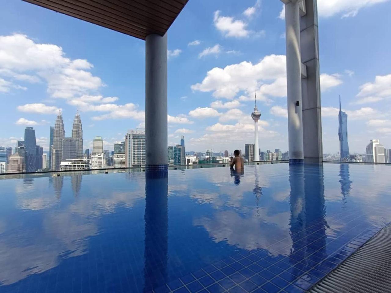 The Luxe Colony Klcc By Sky Pool Apartment Kuala Lumpur Exterior foto